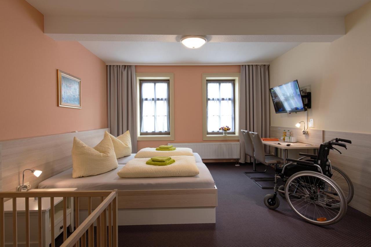 Pension-Cafe-Libelle Elxleben bei Arnstadt Екстериор снимка